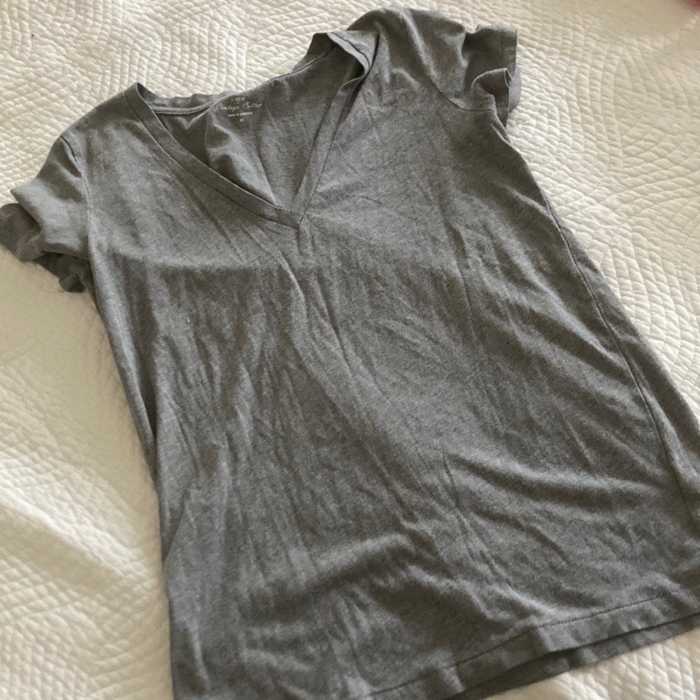 Gray v-shirt